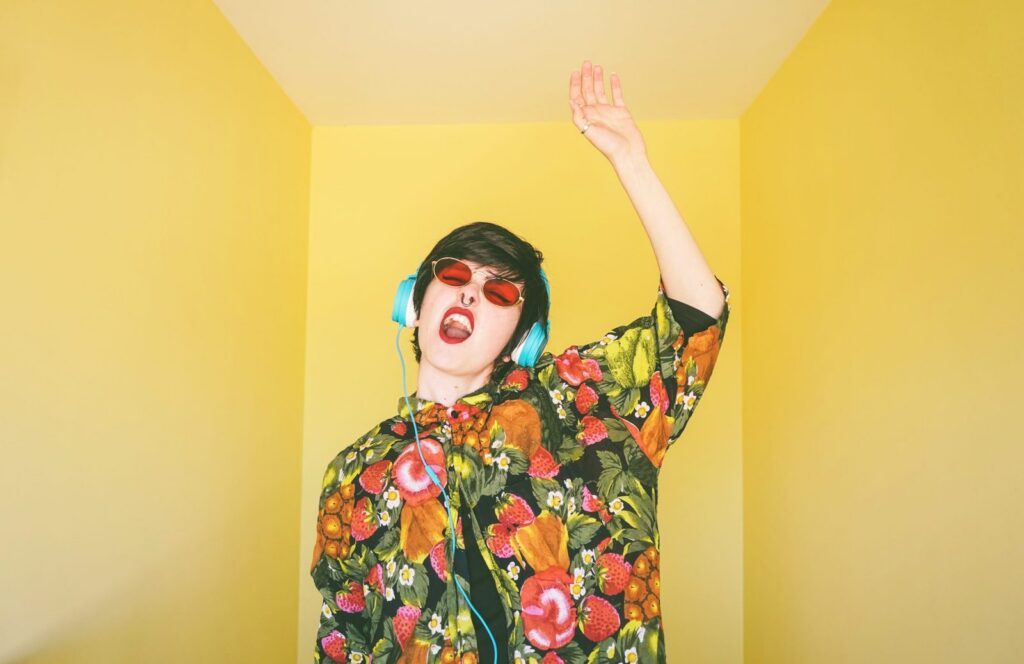 Cores vibrantes: tendências moda verão 2020/2021