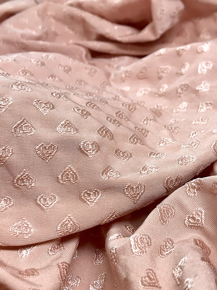 Tecido Jacquard: conheça todos os seus benefícios