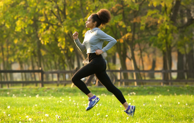 Quais são os melhores tecidos para moda fitness? Descubra aqui!